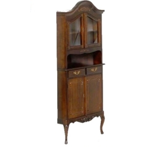 Talonpoikaisrokokoo nurkkakaappi